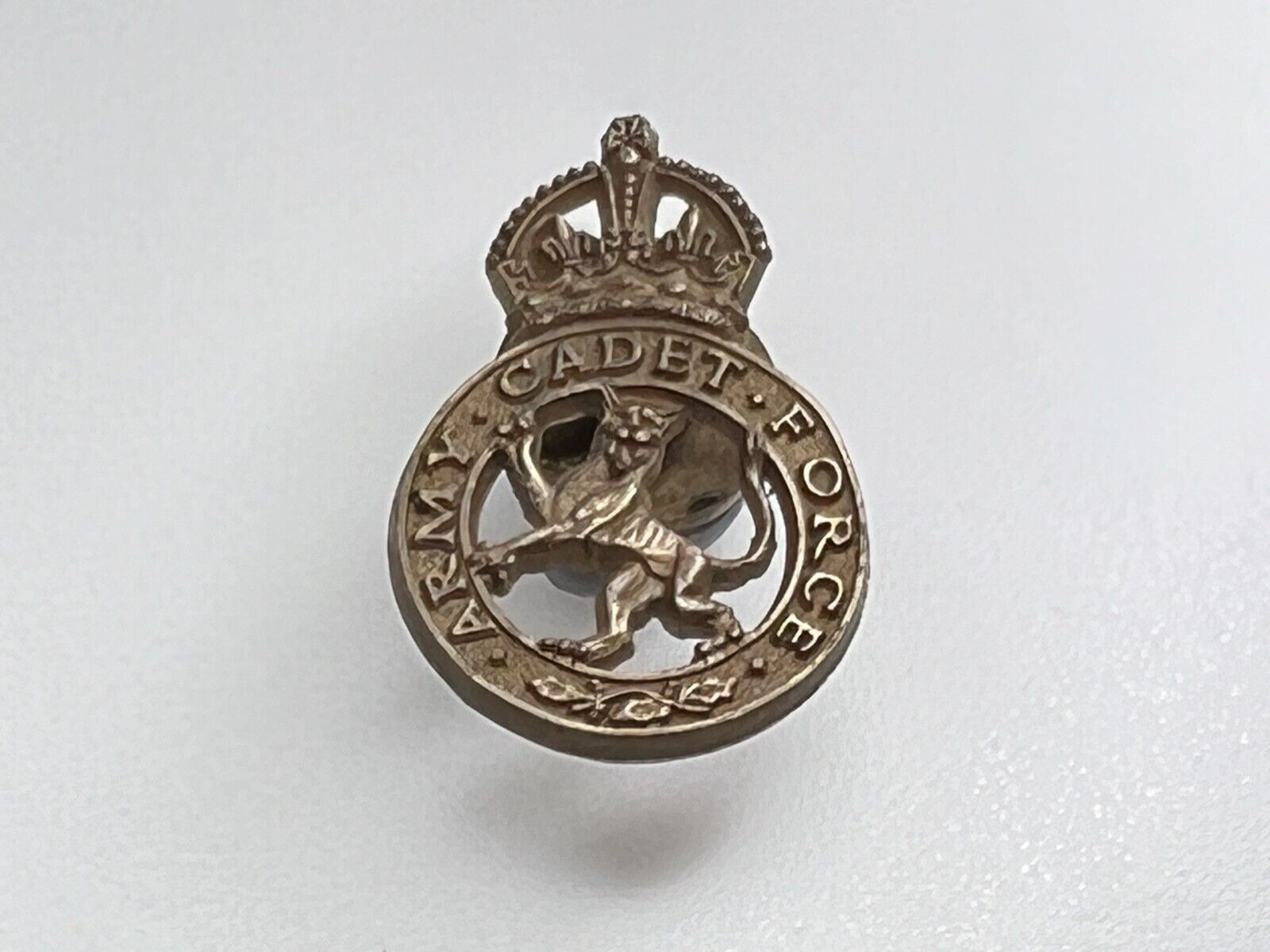 WW2 Army Cadet Force Plastic economy lapel Badge 27x18 mm