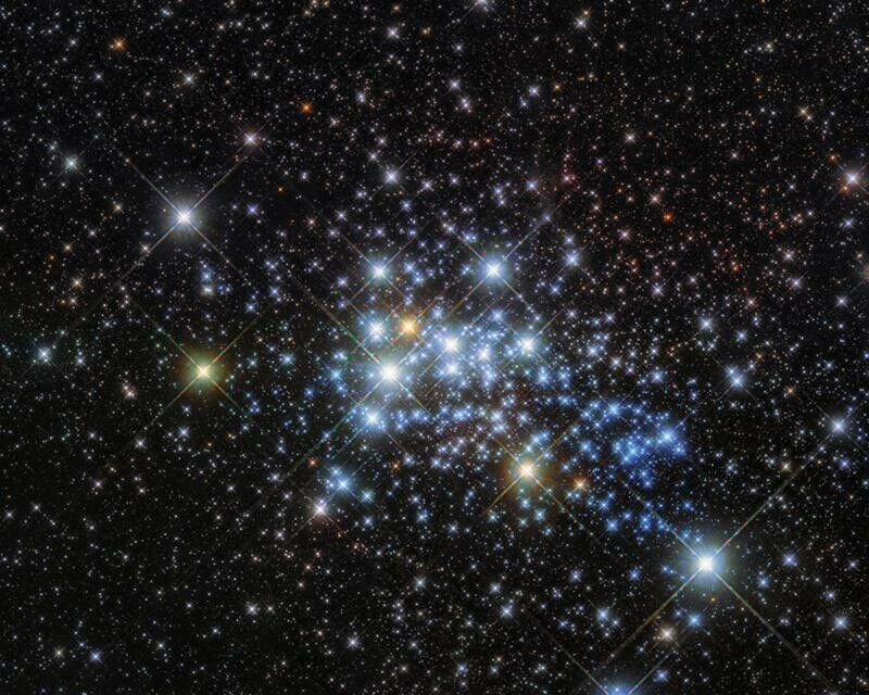 Hubble Hones In On Hypergiants Home Vi Nasa 8x10 Photo 29012006183