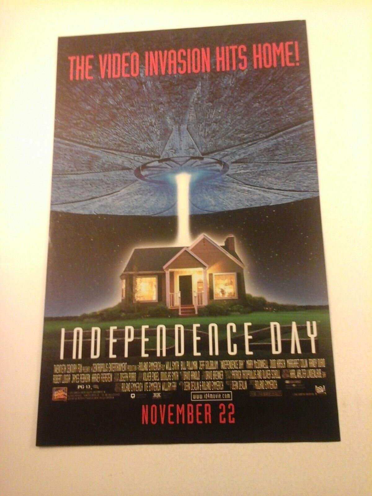 INDEPENDENCE DAY  Vtg 1996 Movie Print Ad (Mini Poster)