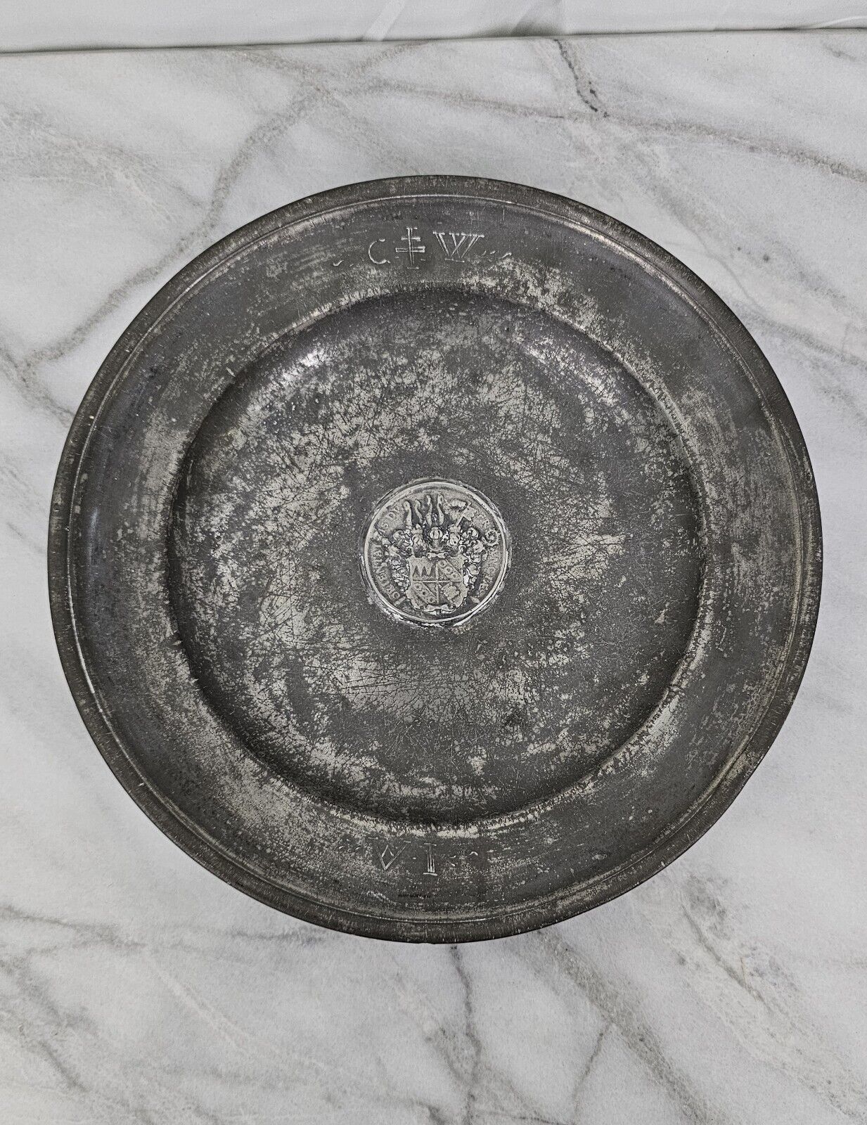 Antique 18th Century Pewter Plate With Emblem Shield Coat Of Arms. 1700s