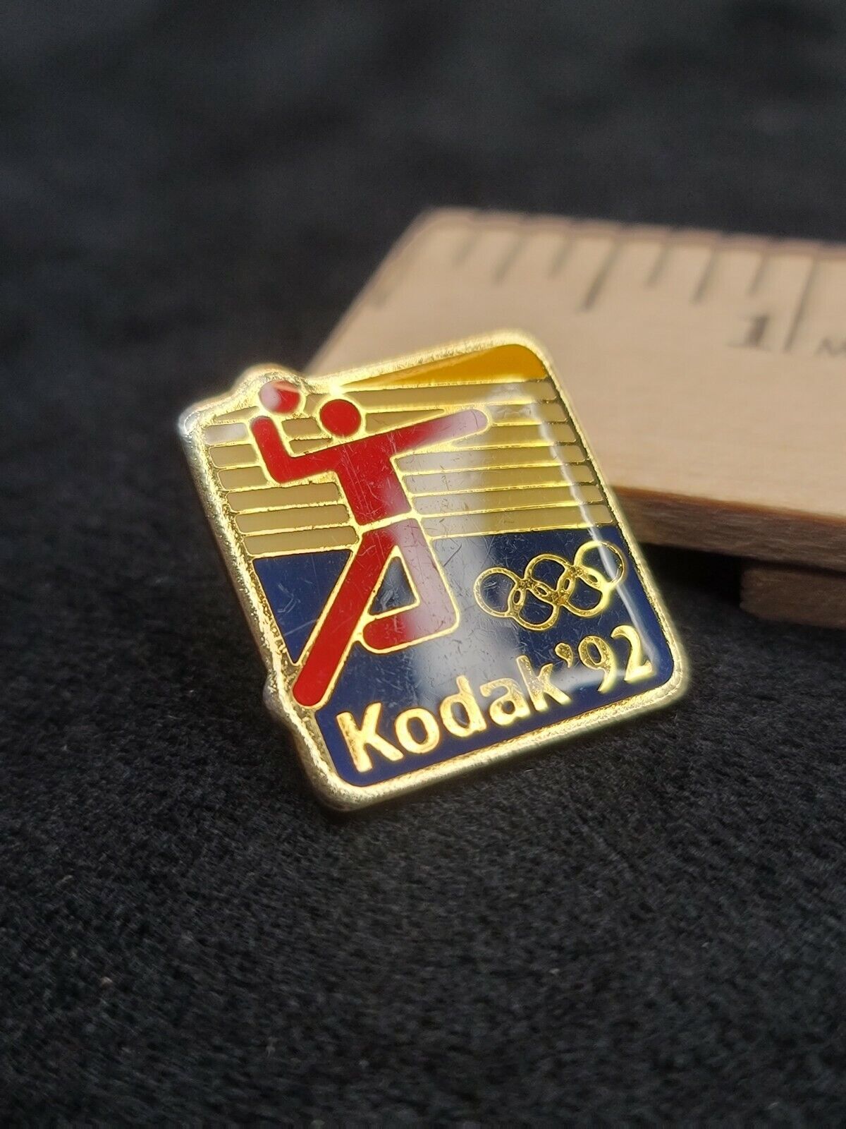 1992 Olympic Kodak Film Sponsor Vtg Enamel Hat Lapel Pin