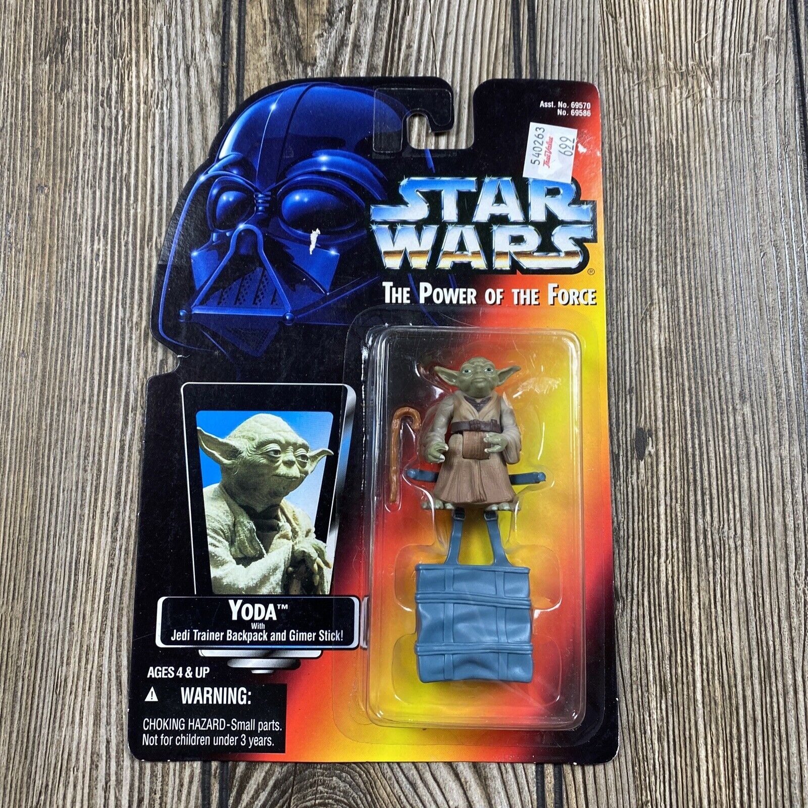 Star Wars Action Figure Yoda Power of the Force Red Carded Kenner 3.75 Inch Jedi