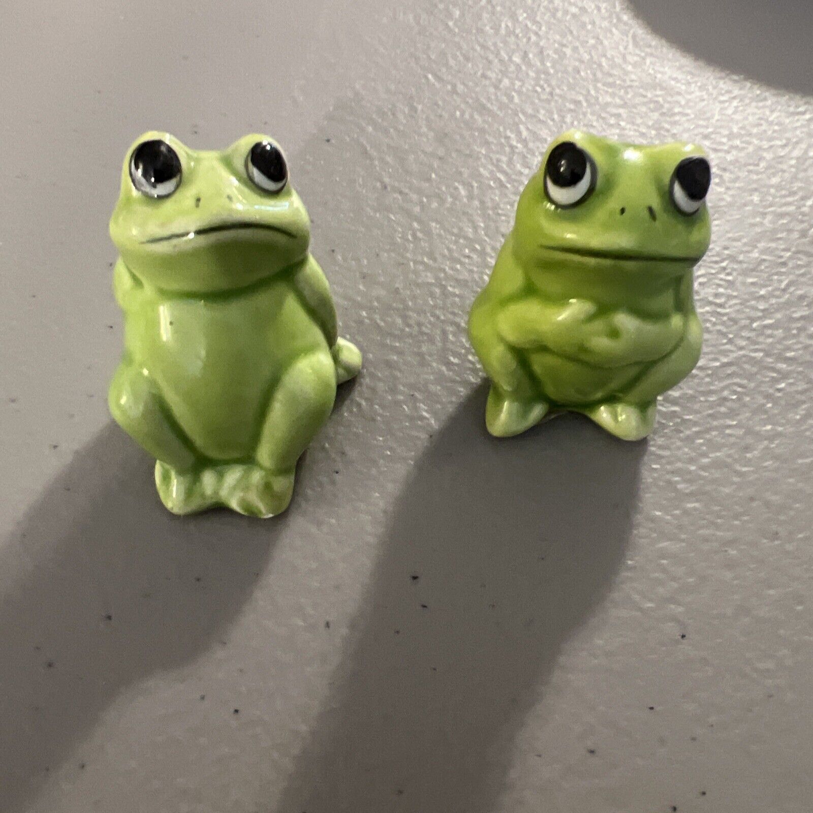 Vintage Ceramic Frog Set