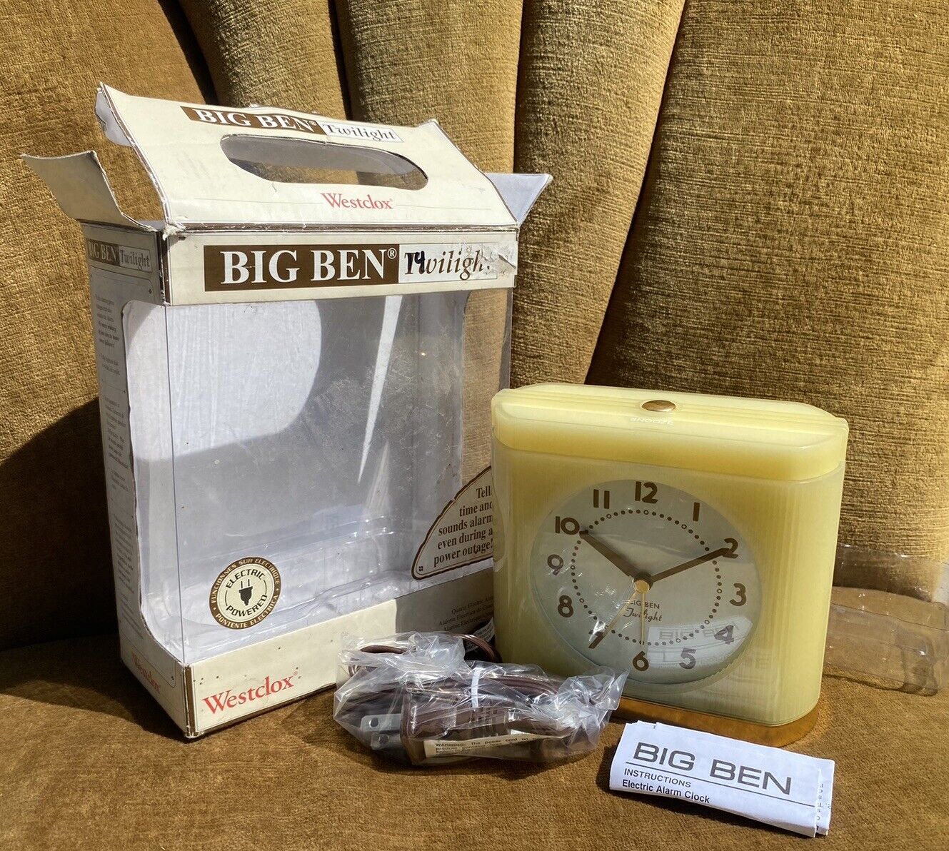 Vintage Westclox BIG BEN Twilight Alarm Clock w/ Nightlight & Snooze Control.