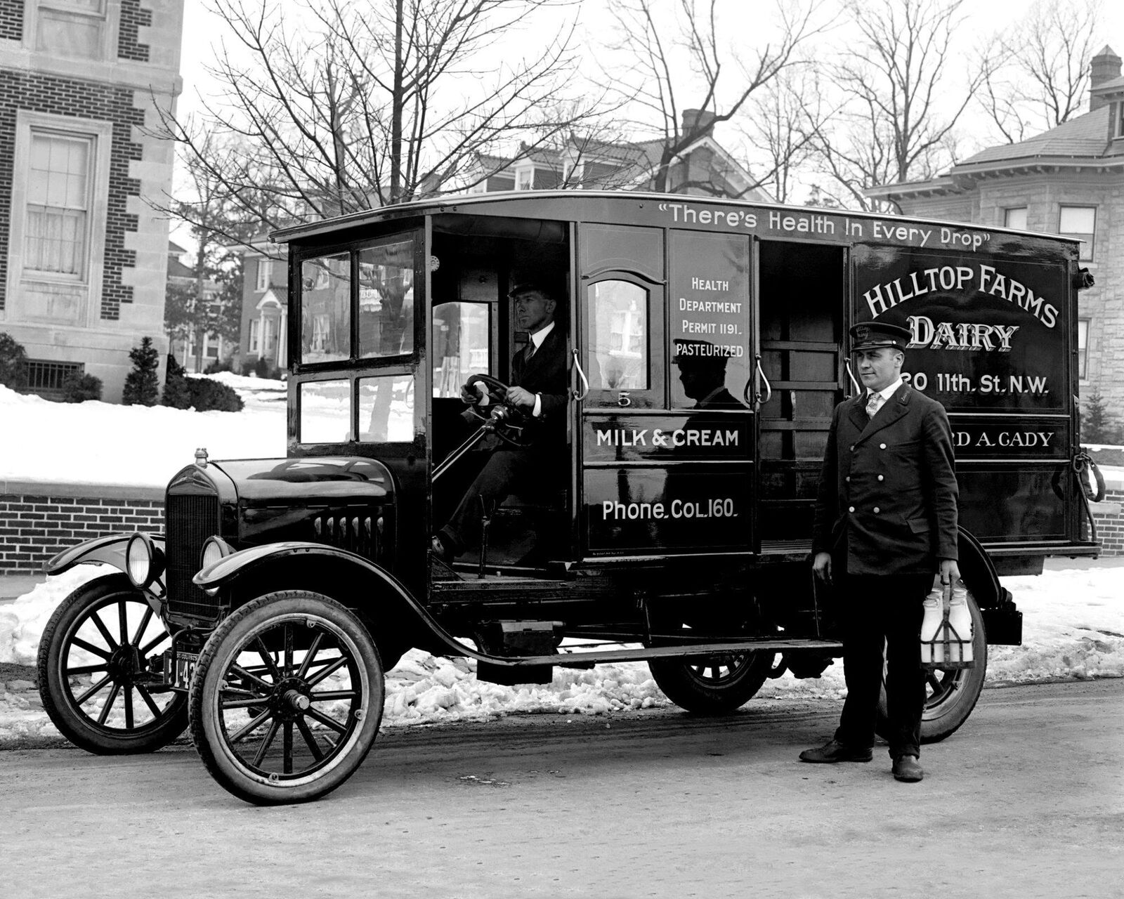 1921 MILK DELIVERY TRUCK  Photo  (213-a)