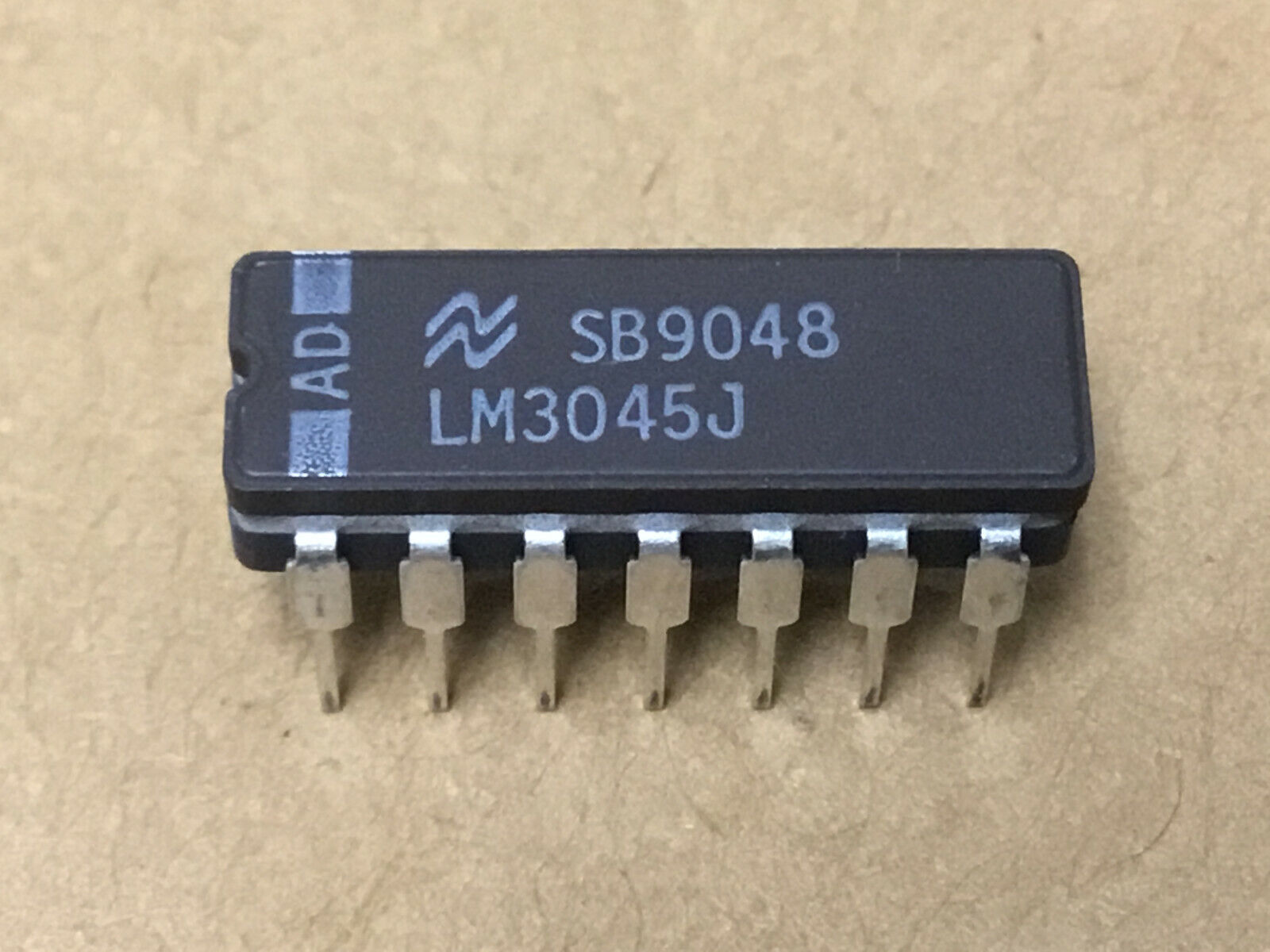 (2 PC)  NATIONAL  LM3045J  Bipolar Junction Transistor, Array, DIP  