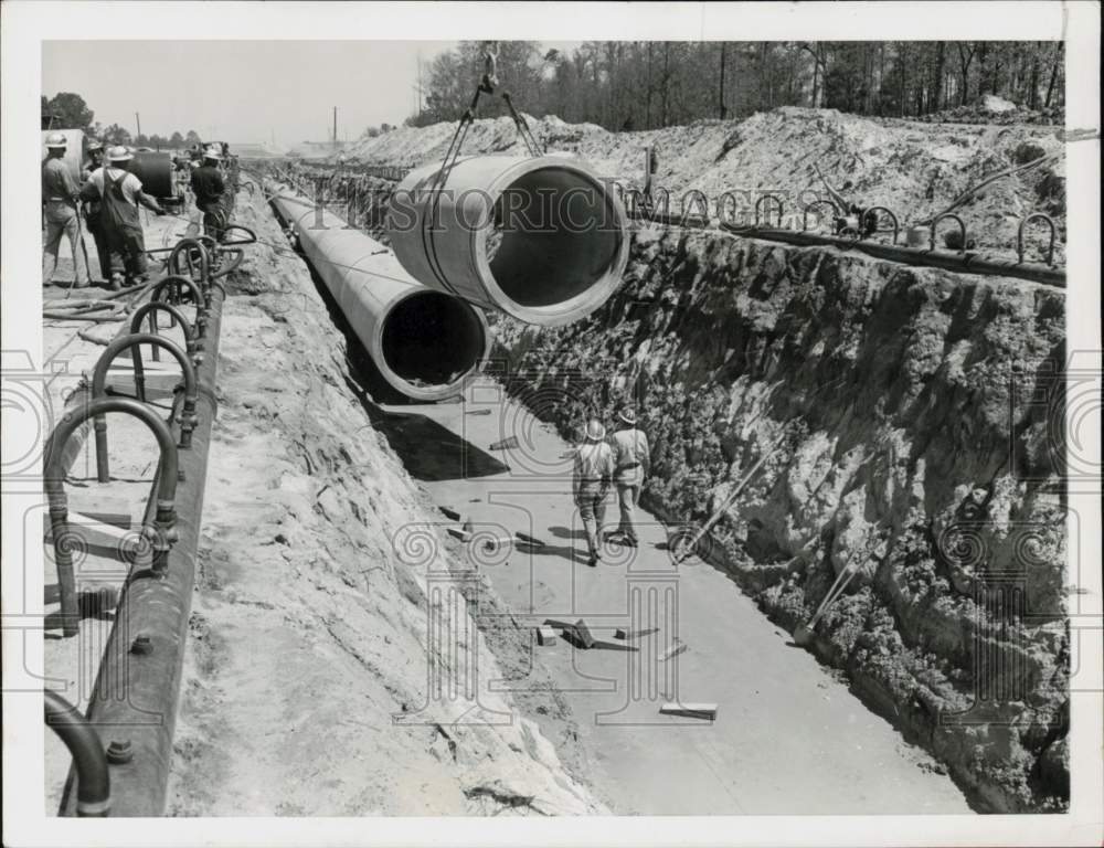 1954 Press Photo Sewer and water pipes laid at Savannah River hydrogen plant