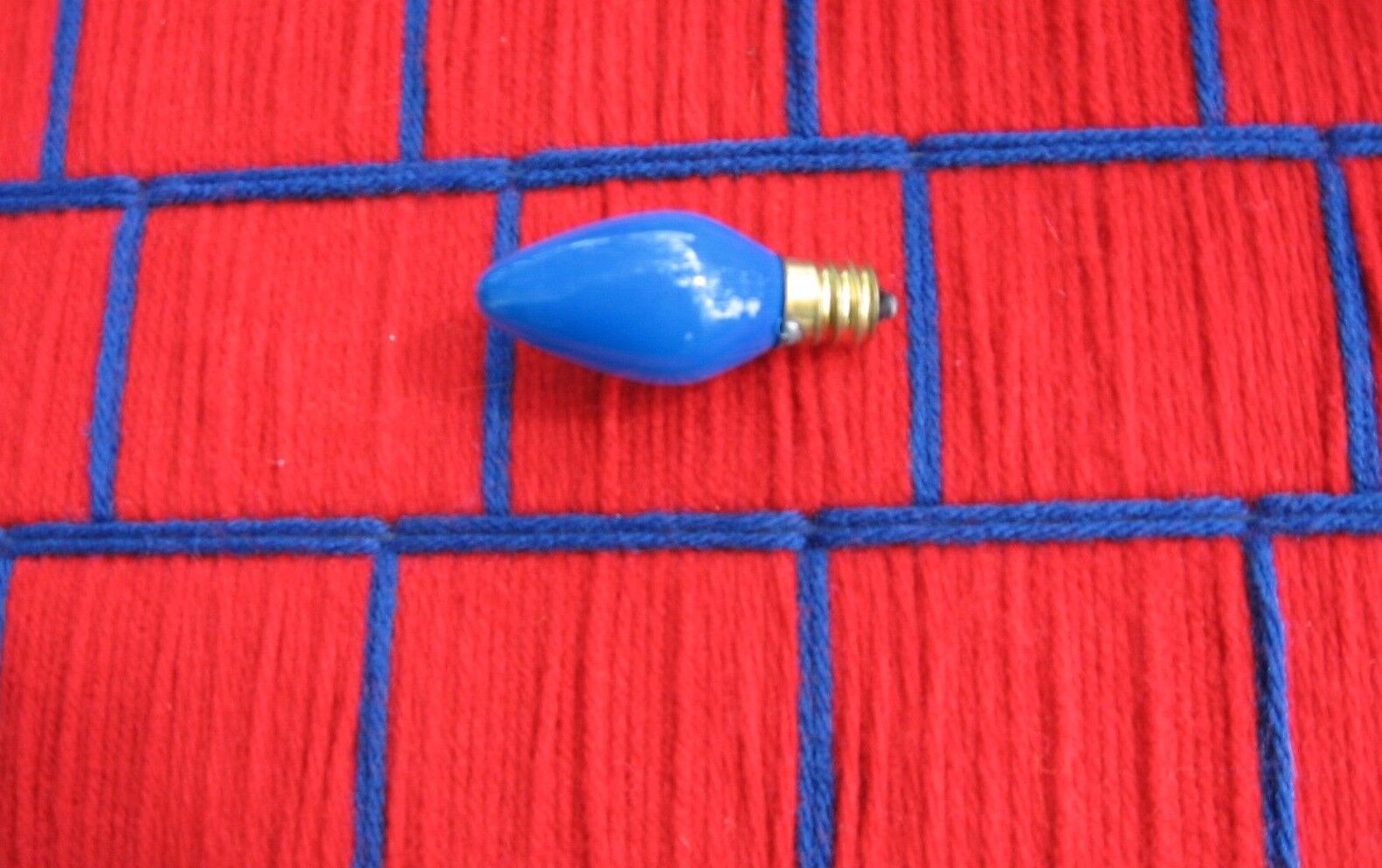 Box of 24 new BLUE C7 CHRISTMAS 7w LIGHT bulb 7 watt ceramic 7C7 opaque 130v  