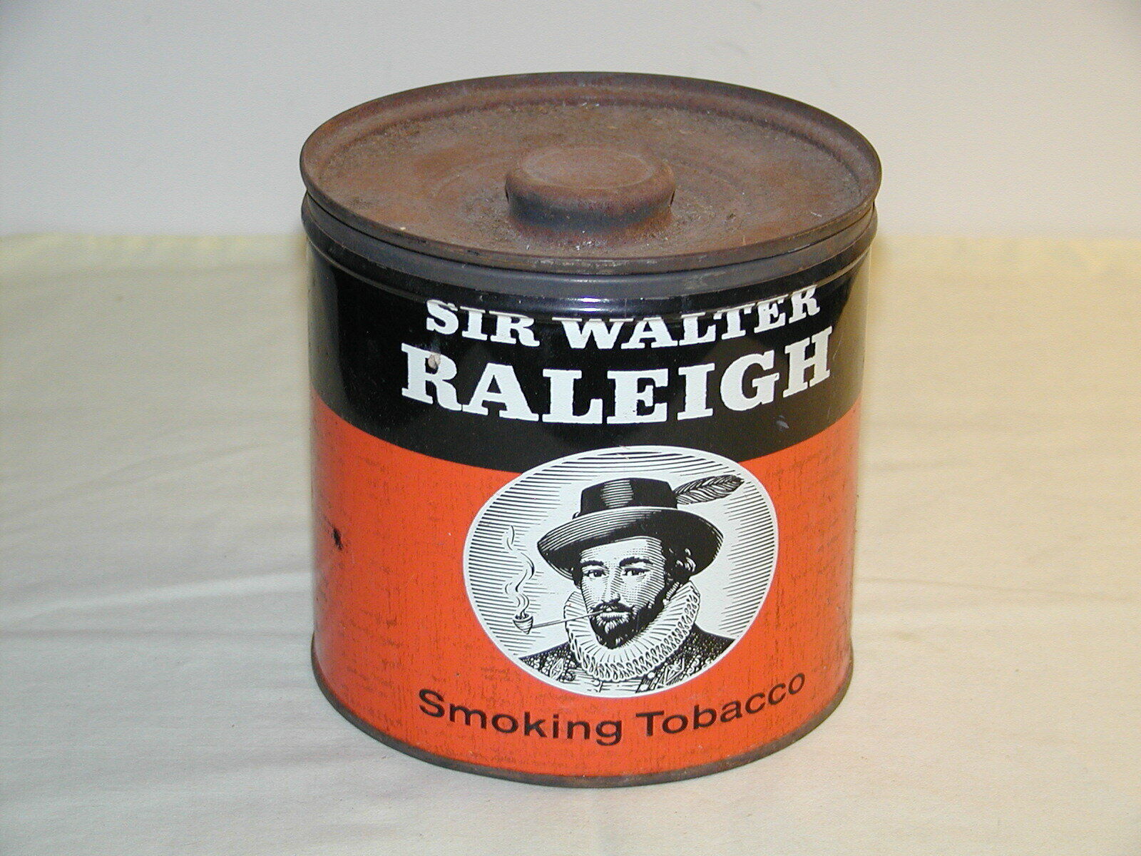 Vintage Sir Walter Raleigh Smoking Tobacco Can w/Lid 14oz by Brown & Williamson