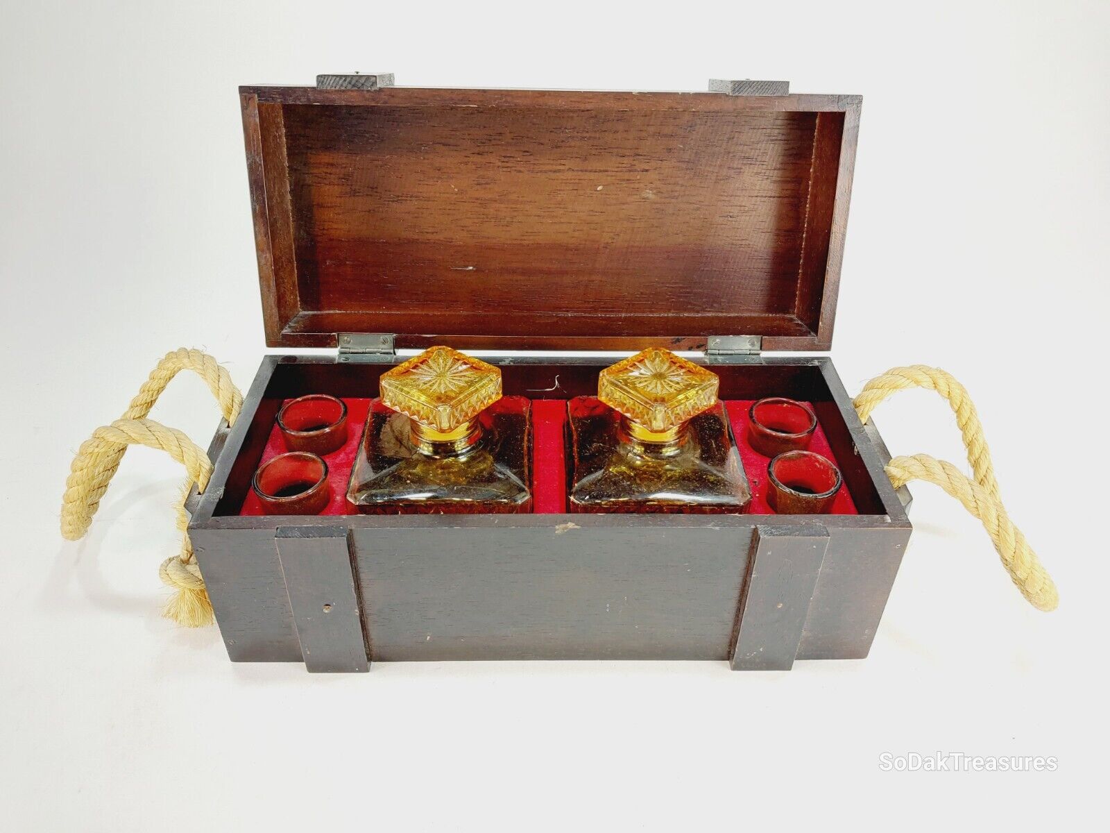 Vintage Wooden Treasure Chest Amber Liquor Decanter 4 Shot Glasses Set Japan