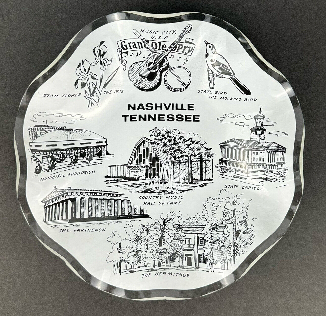 Grand Ole Opry Music City Nashville Tennessee Souvenir Plate Bent Glass Dish