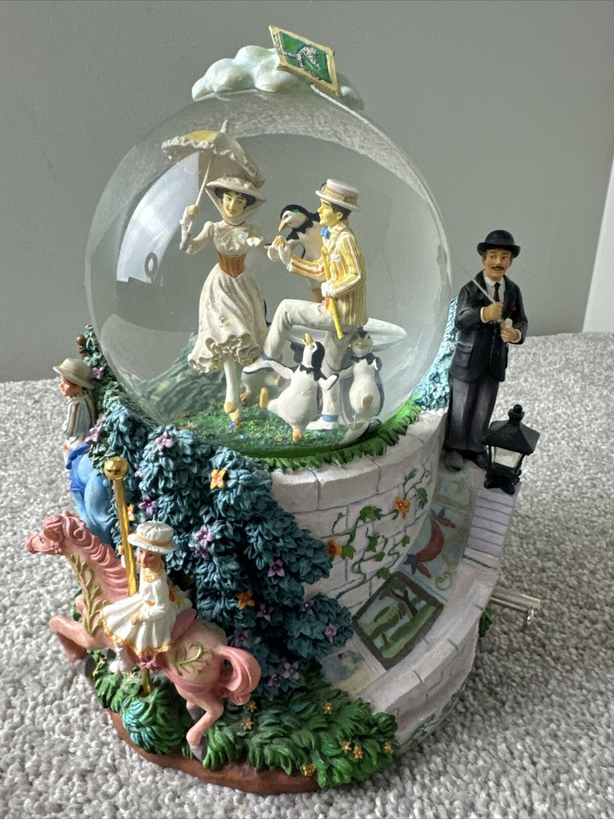 Disney Store Mary Poppins - Let\'s Go Fly A Kite Water Snow Globe Music SEE VIDEO