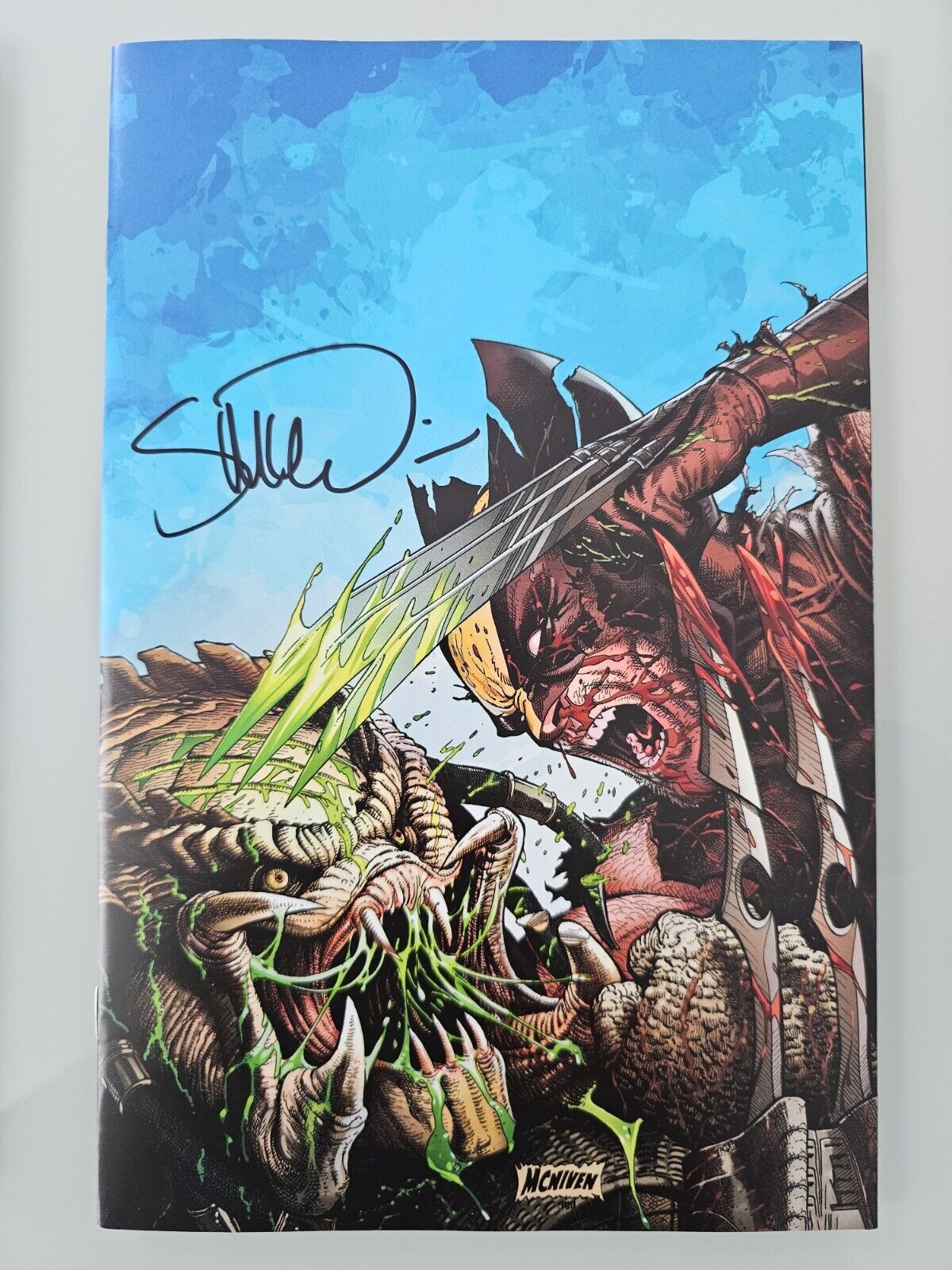 PREDATOR VS. WOLVERINE #1 1:25 Ratio 2ND PRINT VARIANT Signed by McNiven w/ COA