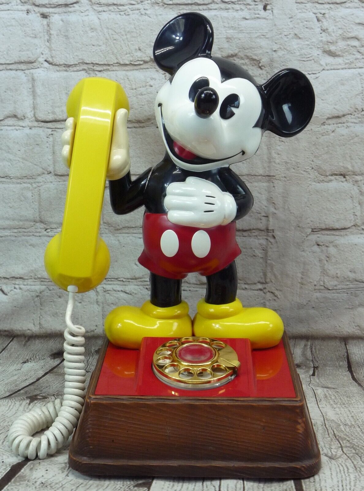 Vintage Mickey Mouse Rotary Telephone Walt Disney 1976 Model No DM IH 8000