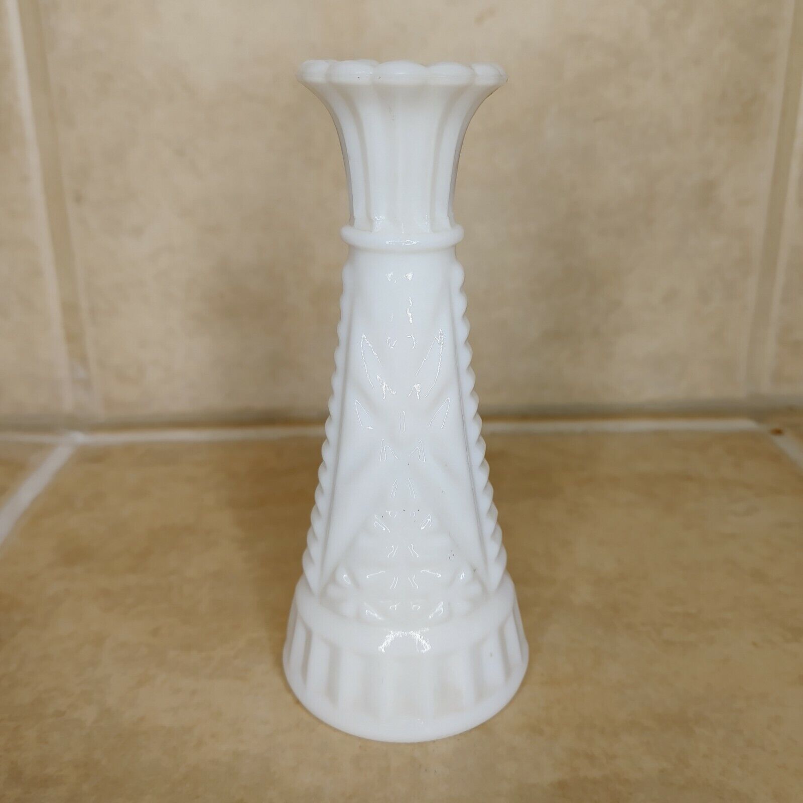Vintage Milk Glass Vase White Small 6\