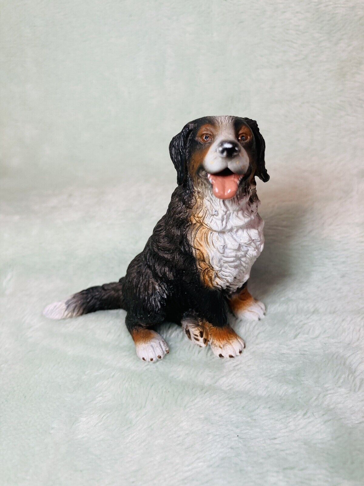 Schleich Germany - 1996 Bernese Mountain Dog - Used