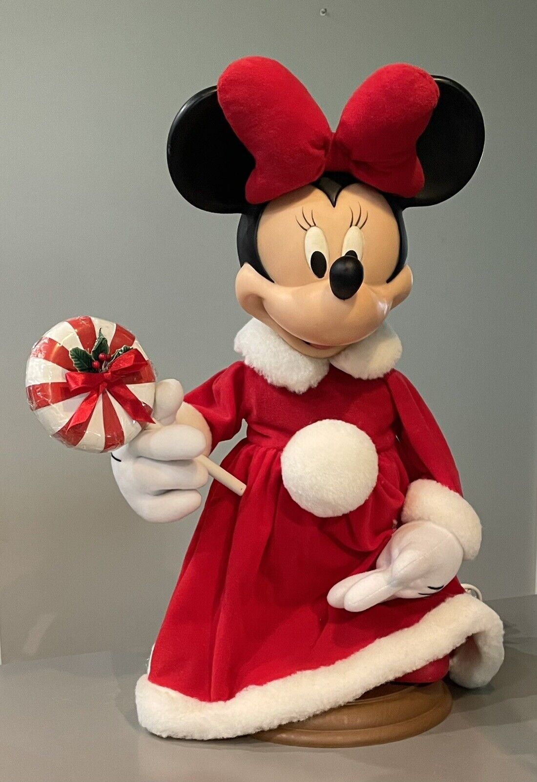 Vtg Disney Santa's Best Christmas Minnie Mouse 18” Animatronic Animated Electric