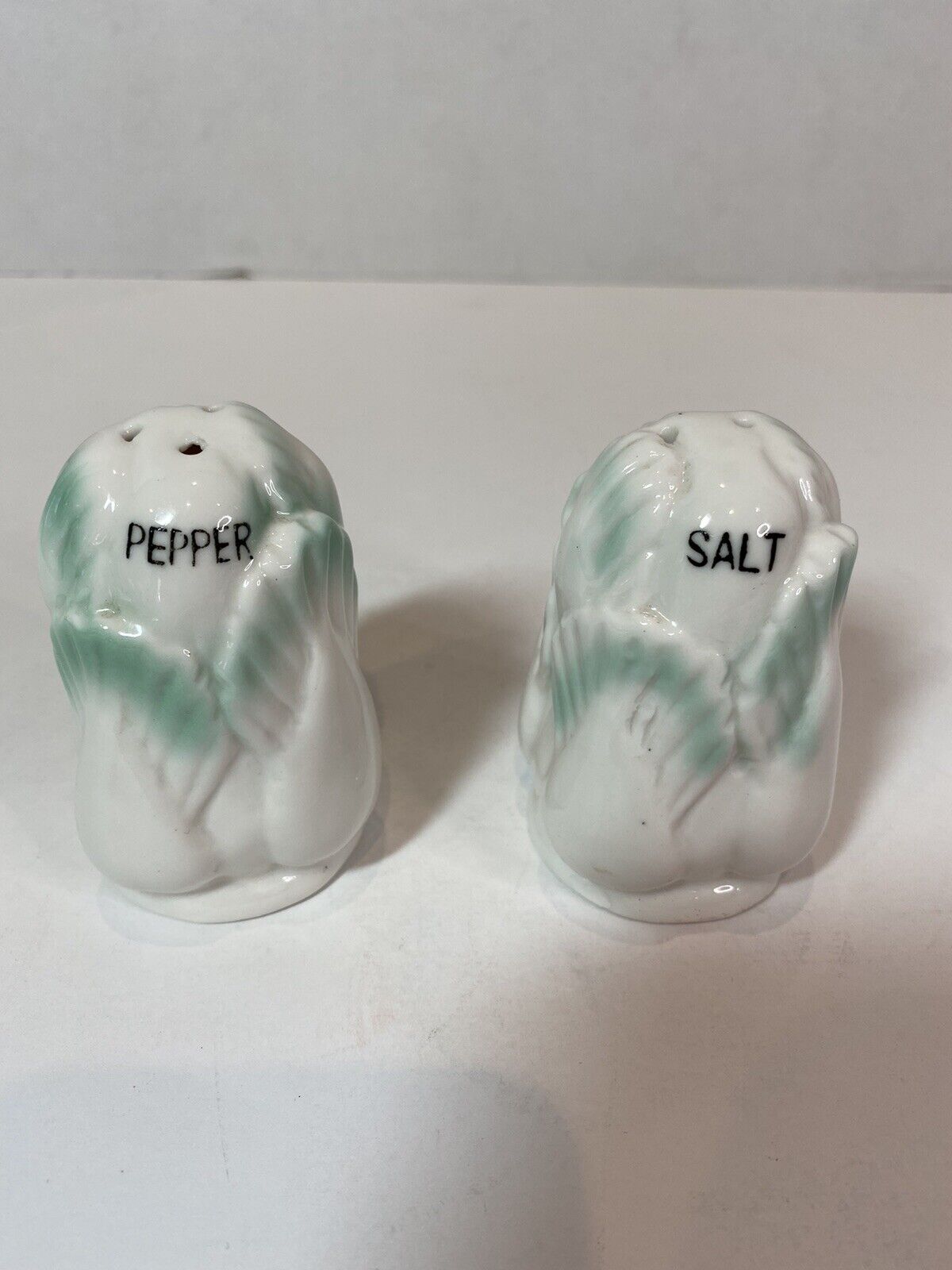 Vintage Napa Cabbage Salt and Pepper Shakers Easter