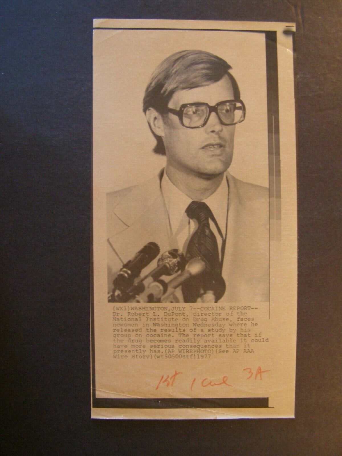AP Wire Press Photo 1977 Dr Robert L Dupont Dir Natl Inst on Drug Abuse Cocaine 