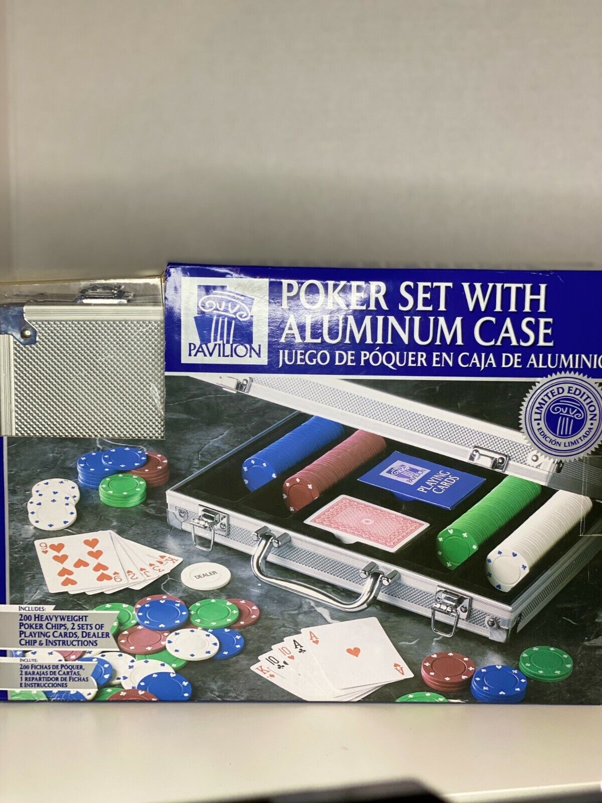 Poker Da Vinci 200 Dice Striped 11.5 Gram Chip Set With Aluminum Case Dealer But