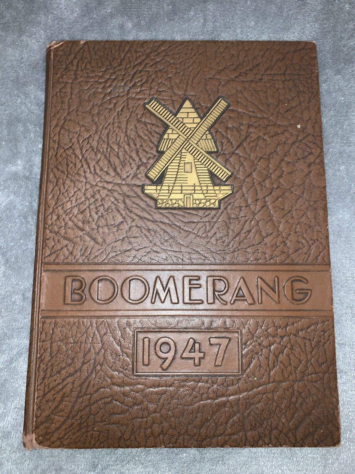 1947 ‘BOOMERANG’ HOLLAND MICHIGAN High School YEARBOOK