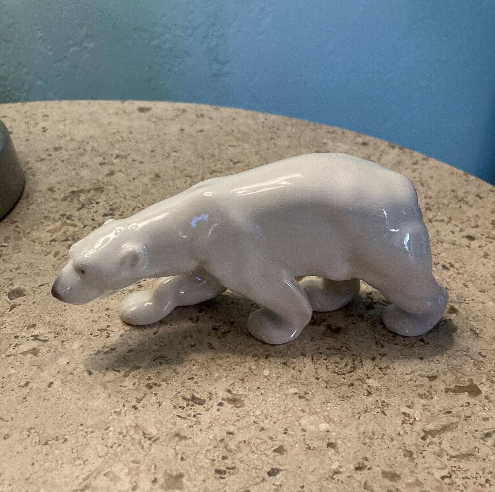 Polar Bear Walking-Bing & Grondahl Porcelain-figurine # 2218. Beautiful DENMARK