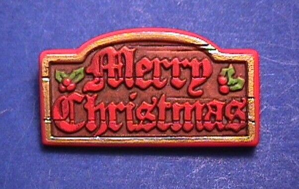 Hallmark PIN Christmas Vintage SIGN MERRY WOOD LOOK Nostalgic Holiday Brooch