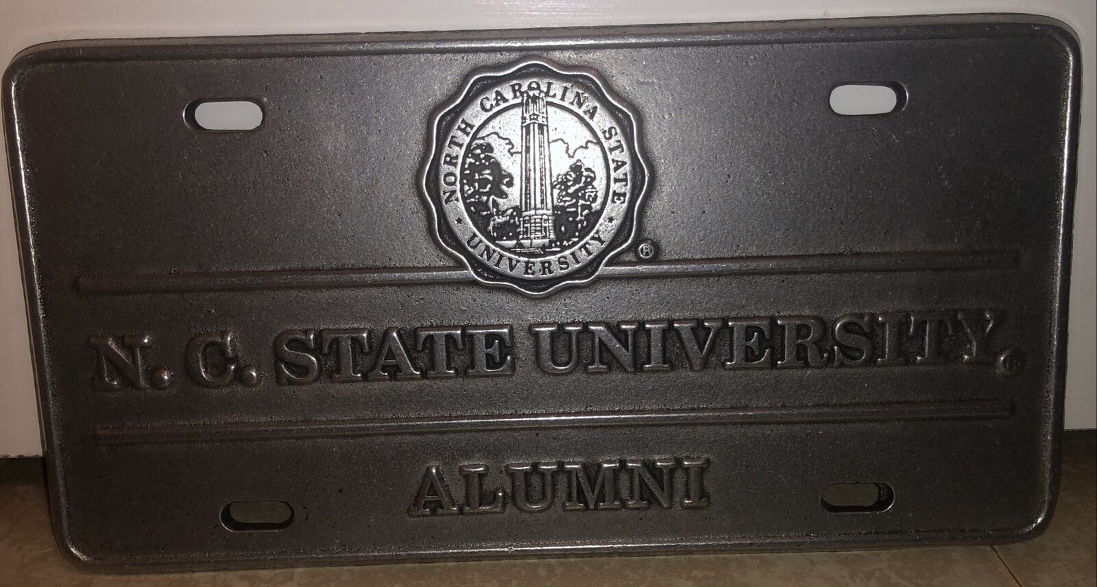 Vintage Alumni NC State University Heavy Cast License Plate North Carolina * NEW