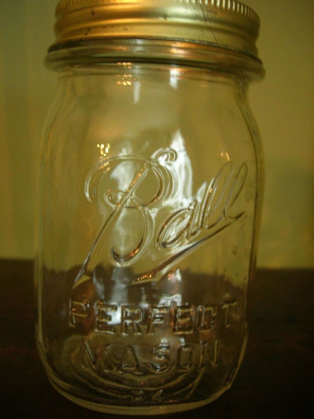 Vintage 1933~1962 BALL PERFECT MASON CLEAR PINT Canning Jar ~ Mold #D4