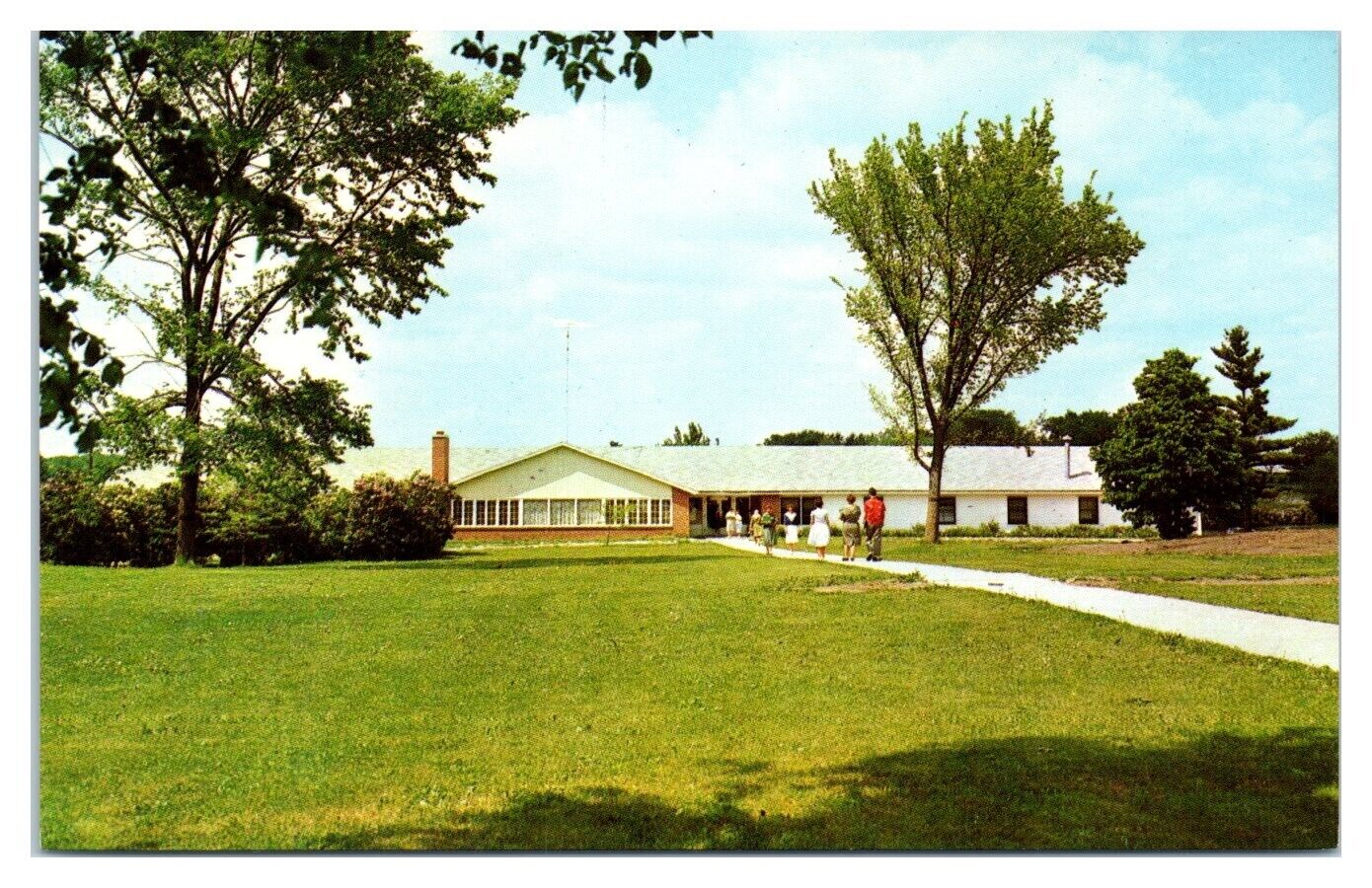 1950s/60s Patroness Hall, Graceland College, Lamoni, IA RLDS Postcard *5F33
