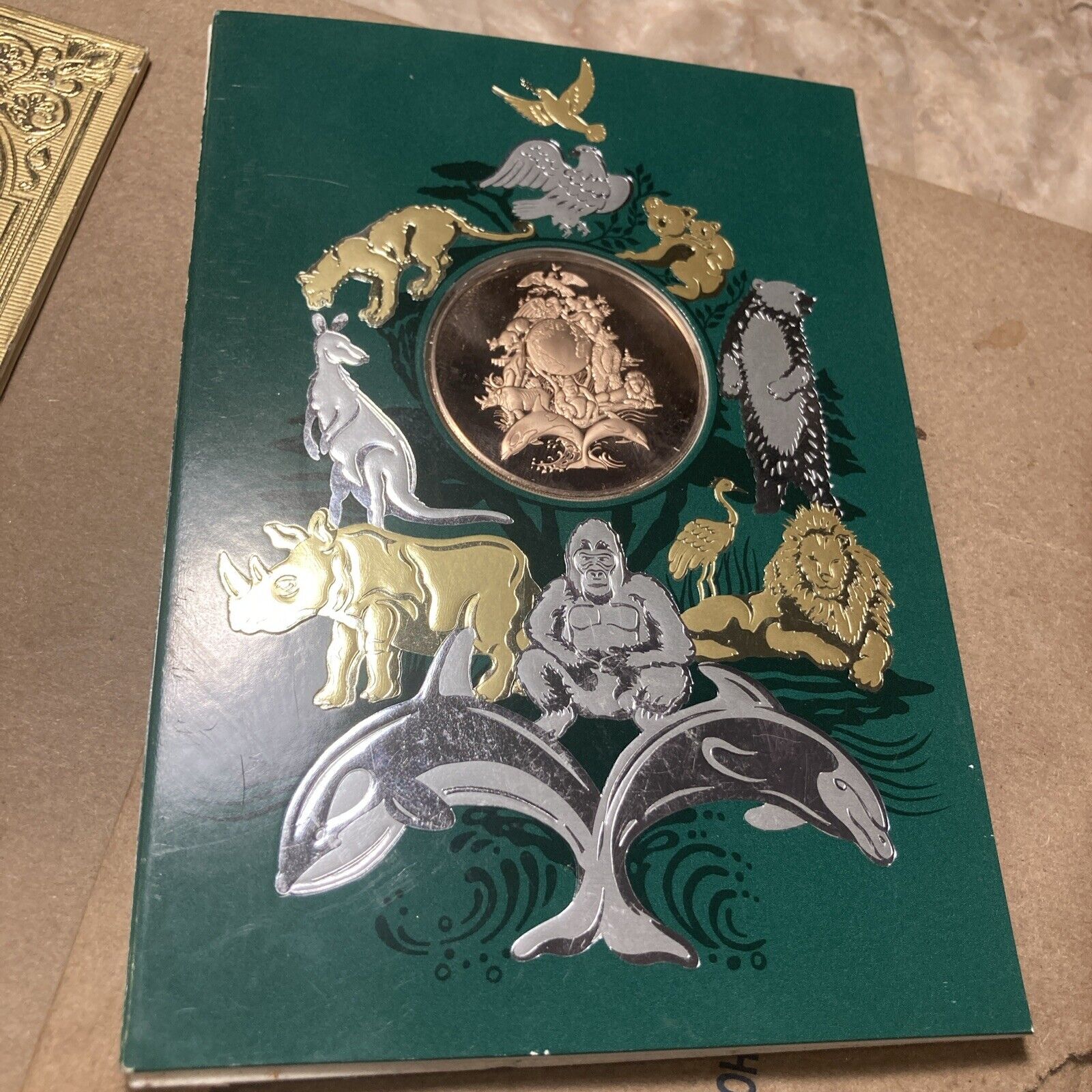 2001 Franklin Mint christmas card and bronze coin Doves