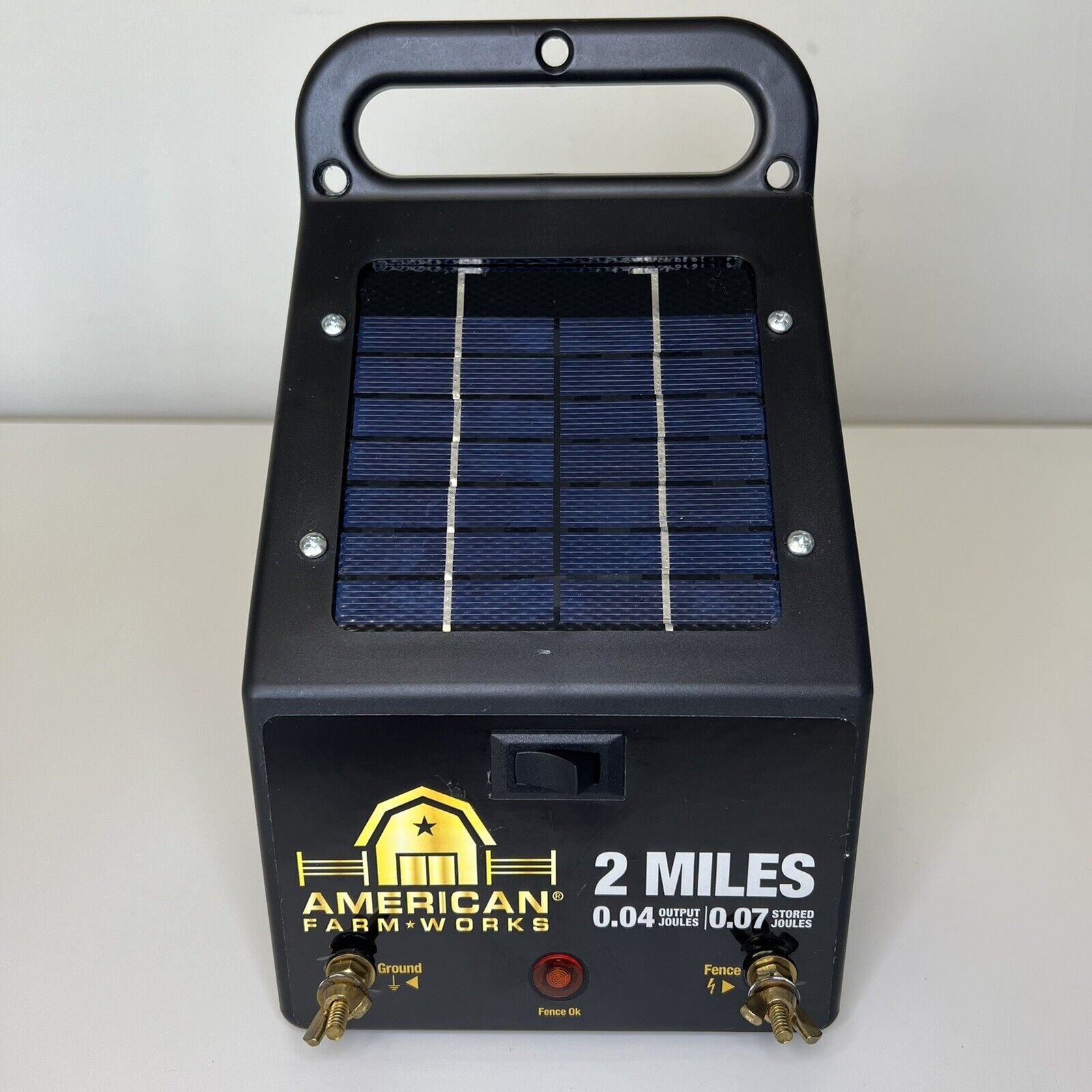 American Farm Works 2 Mile Solar Powered Electric Fence Controller Low Impedance