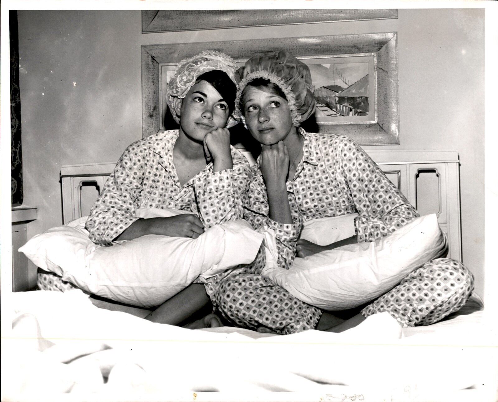 LG32 1965 Orig Vic Condiotty Photo SLEEPYTIME GALS @ THE OLYMPIC HOTEL SEATTLE