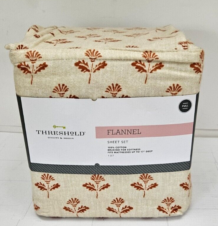 BRAND NEW Threshold Cotton Flannel Full size sheet set classic country floral