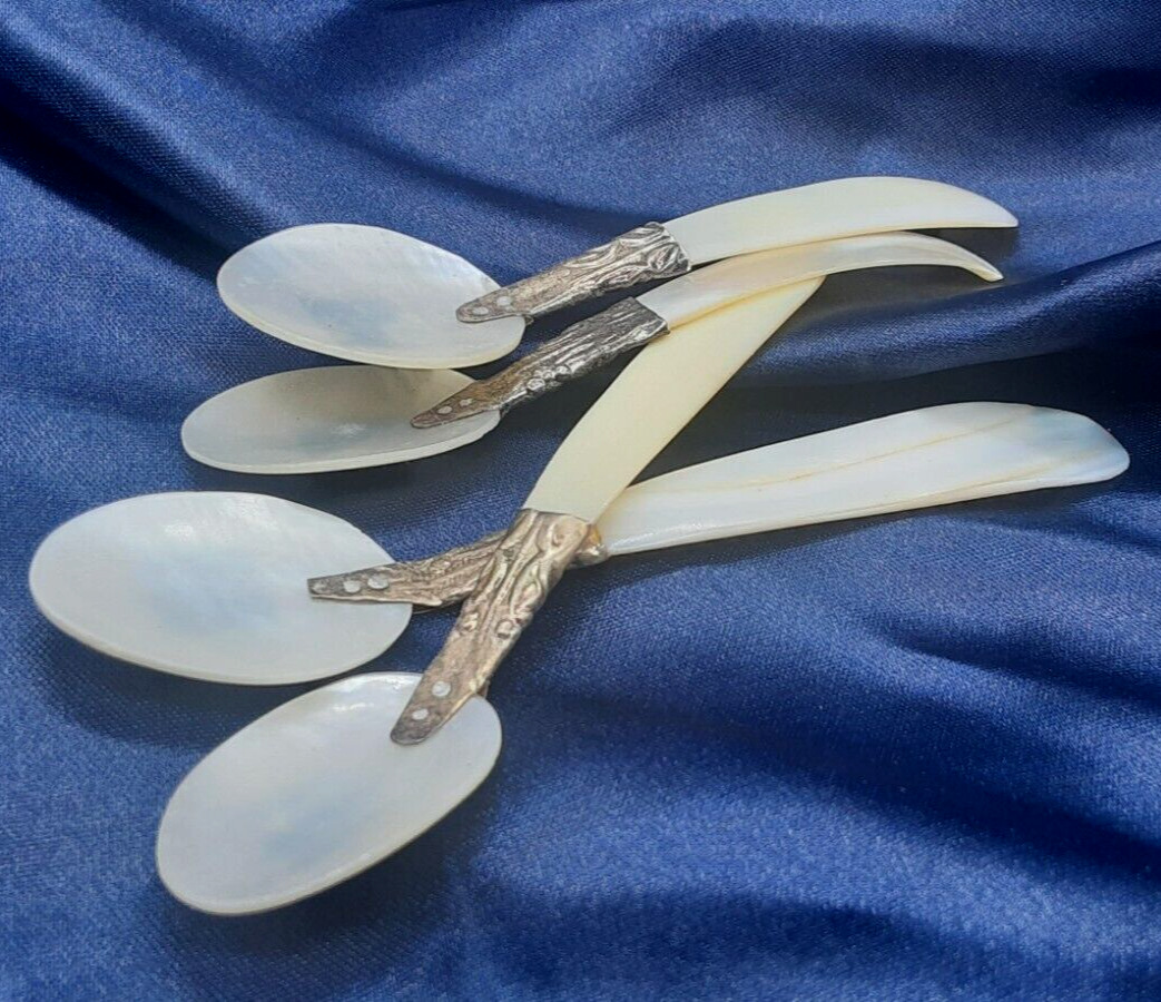 set 4 Vintage Mother of Pearl Caviar Spoons Ornate with original sticker