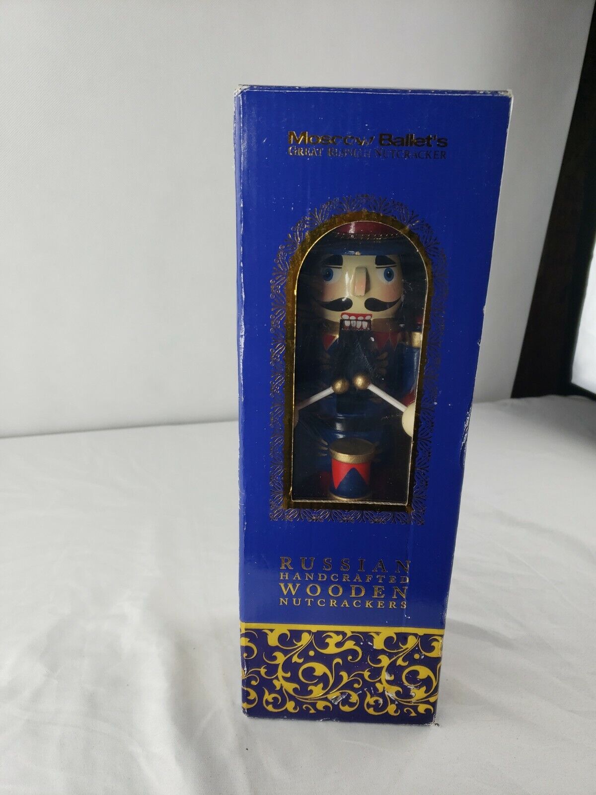 Moscow Ballet\'s  Great Russian Nutcracker in  Handcrafted Wooden 12\