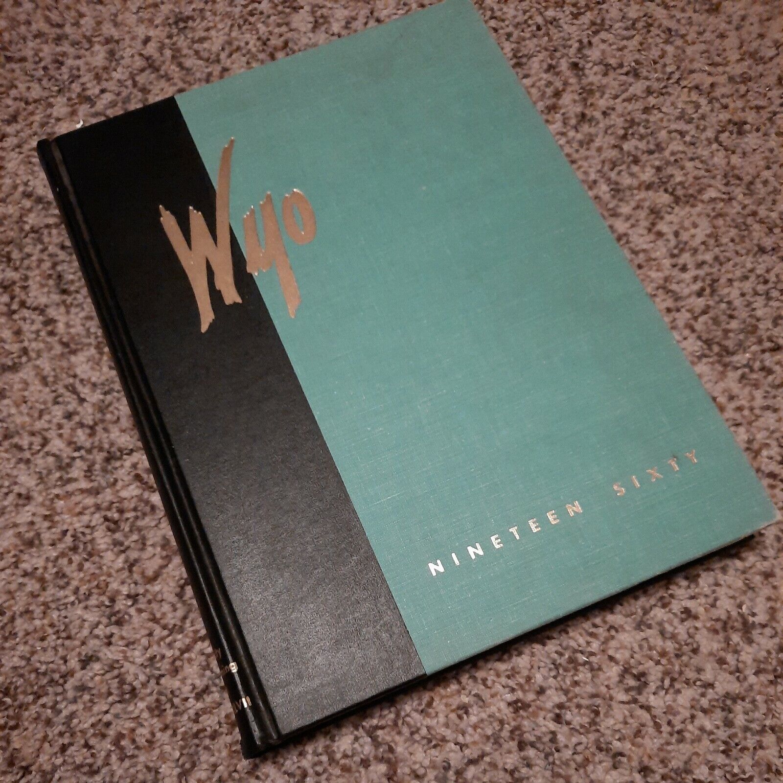 [BOOK] 1960 University of Wyoming College Yearbook School Class Book Hardcover