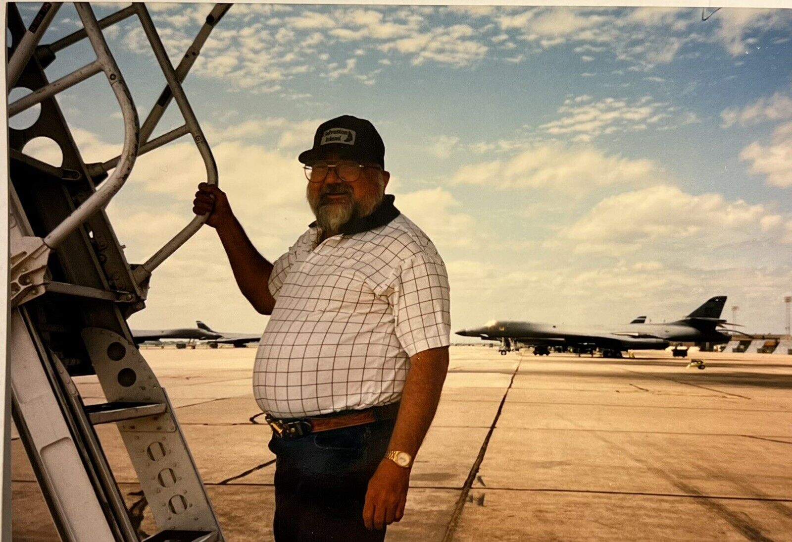 Man At Air Show Display Photo Picture Snapshot Obese Snapback