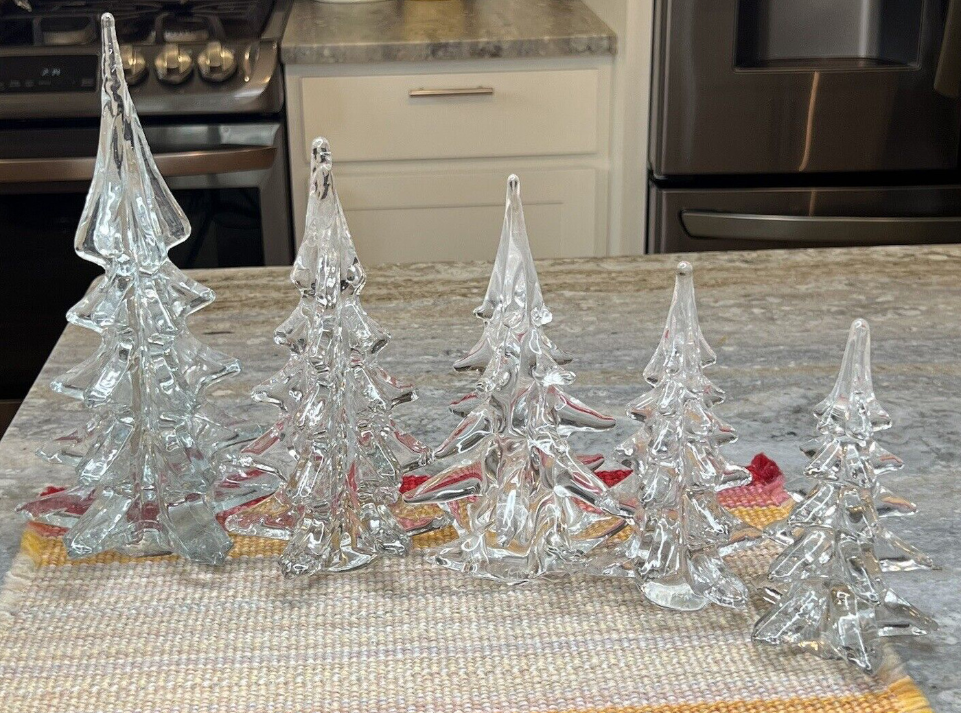 Collection of 5 Vintage Clear Art Glass Christmas Trees 7\