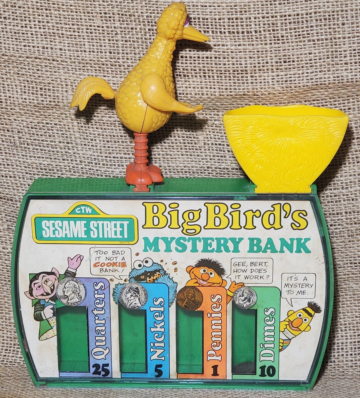 Vintage 1976 Sesame Street Big Bird’s Mystery Bank Coin Sorting Bank ~ COMPLETE~