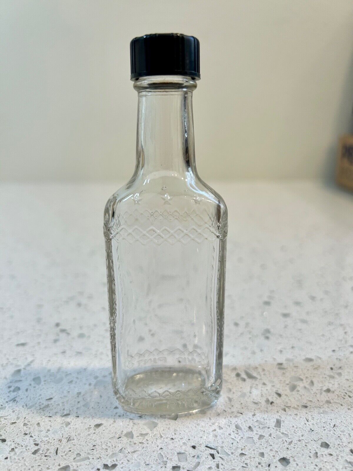 Fleischmann\'s Vintage Clear Glass Embossed w/3 Stars Small Bottle - 1/10 Pint