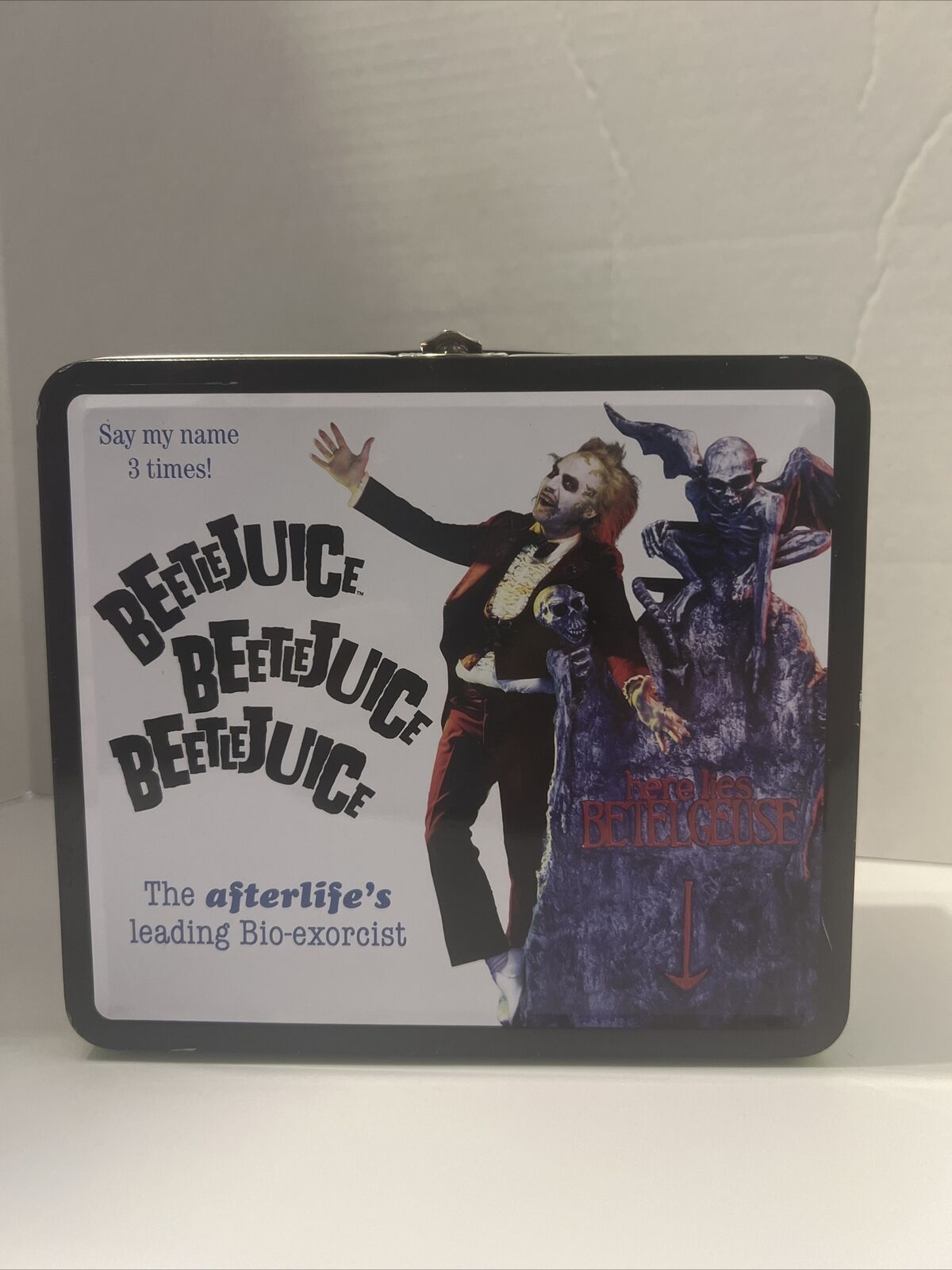 BeetleJuice Metal Tin Lunch Box Betelgeuse The After life\'s Leading Bio-Exorcist
