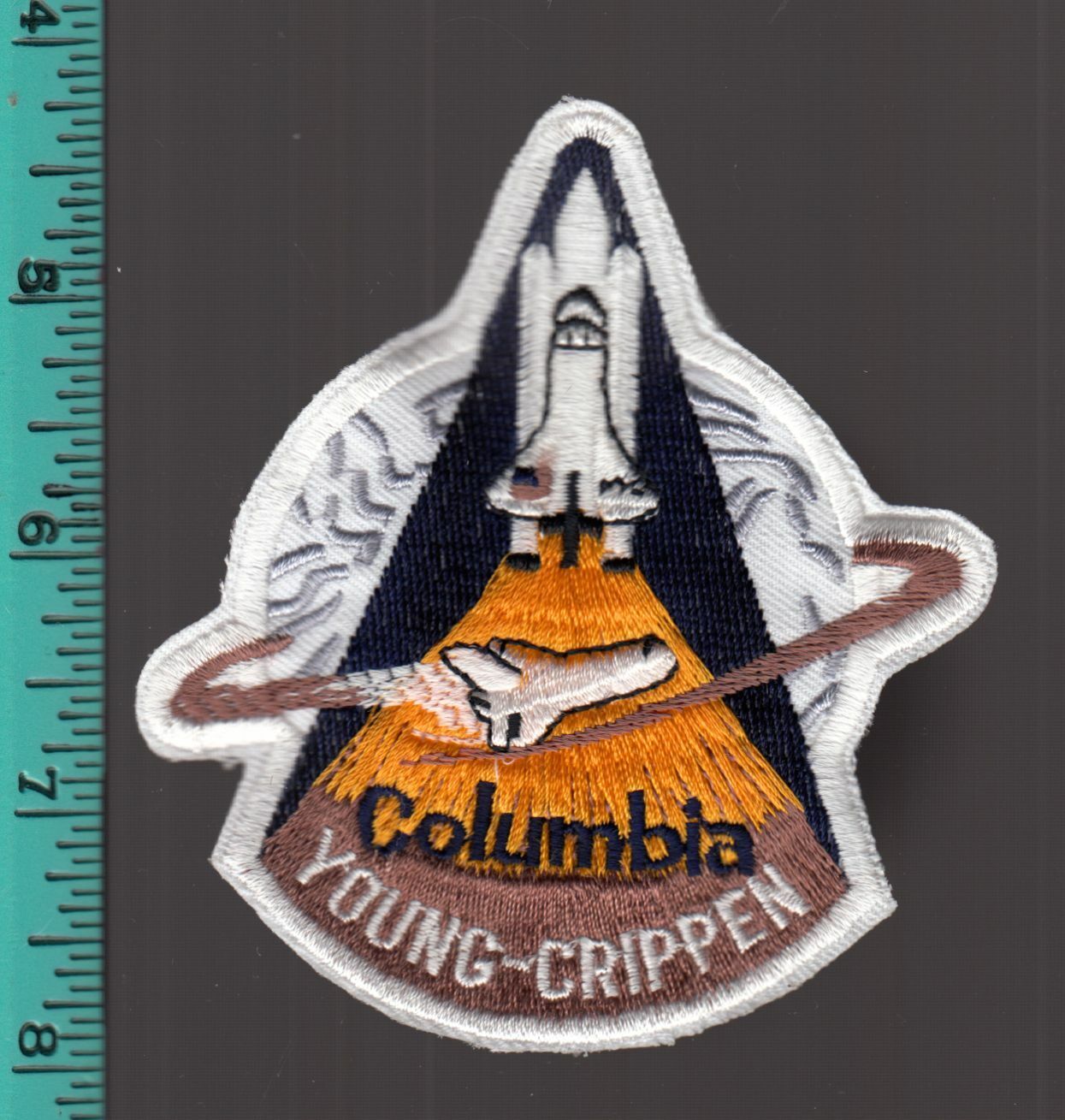 1981 Columbia STS-1 Space Shuttle embroidered patch Young & Crippen NASA (A4