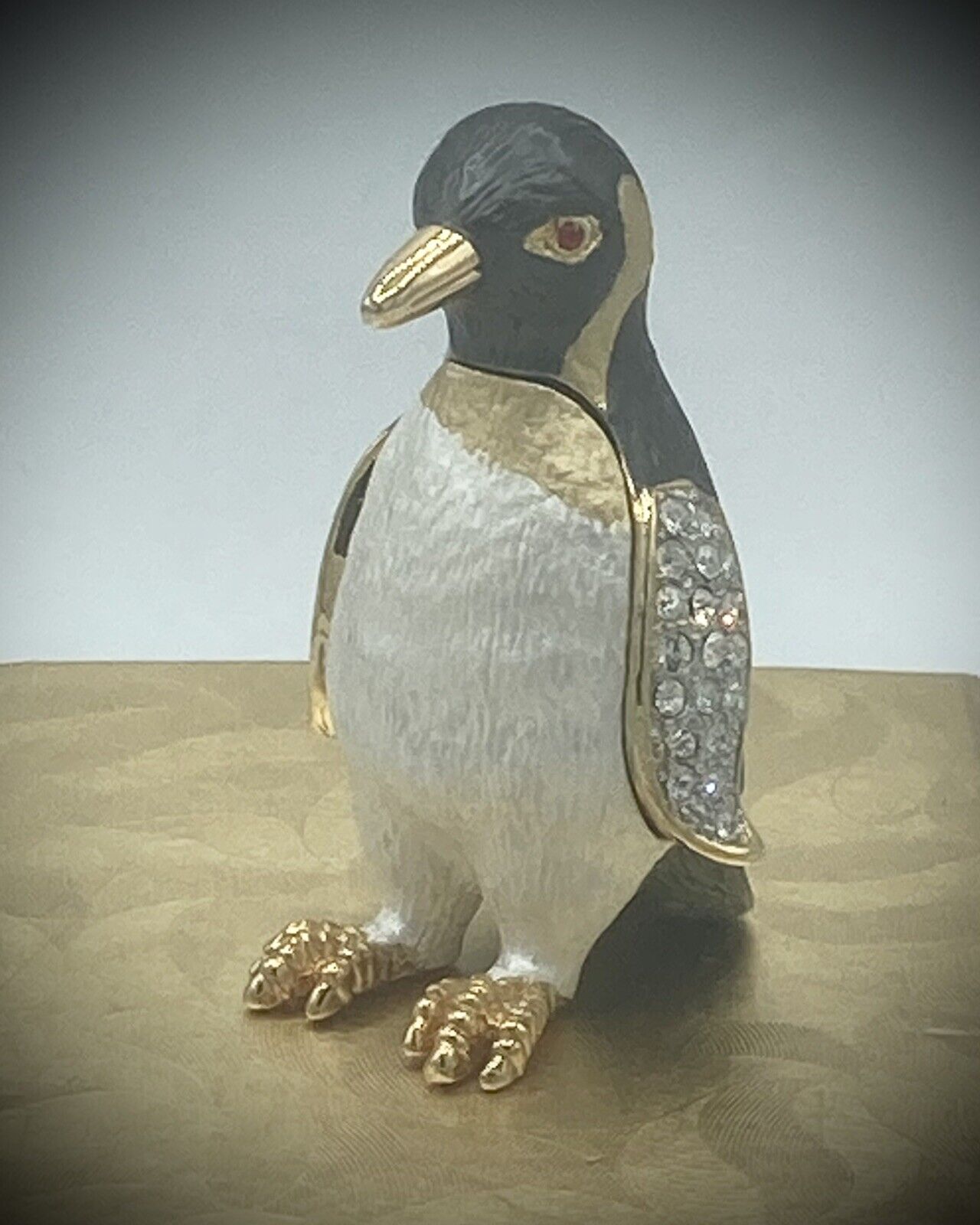 Bejeweled Enamel collectible penguin trinket jewelry box 2” Tall