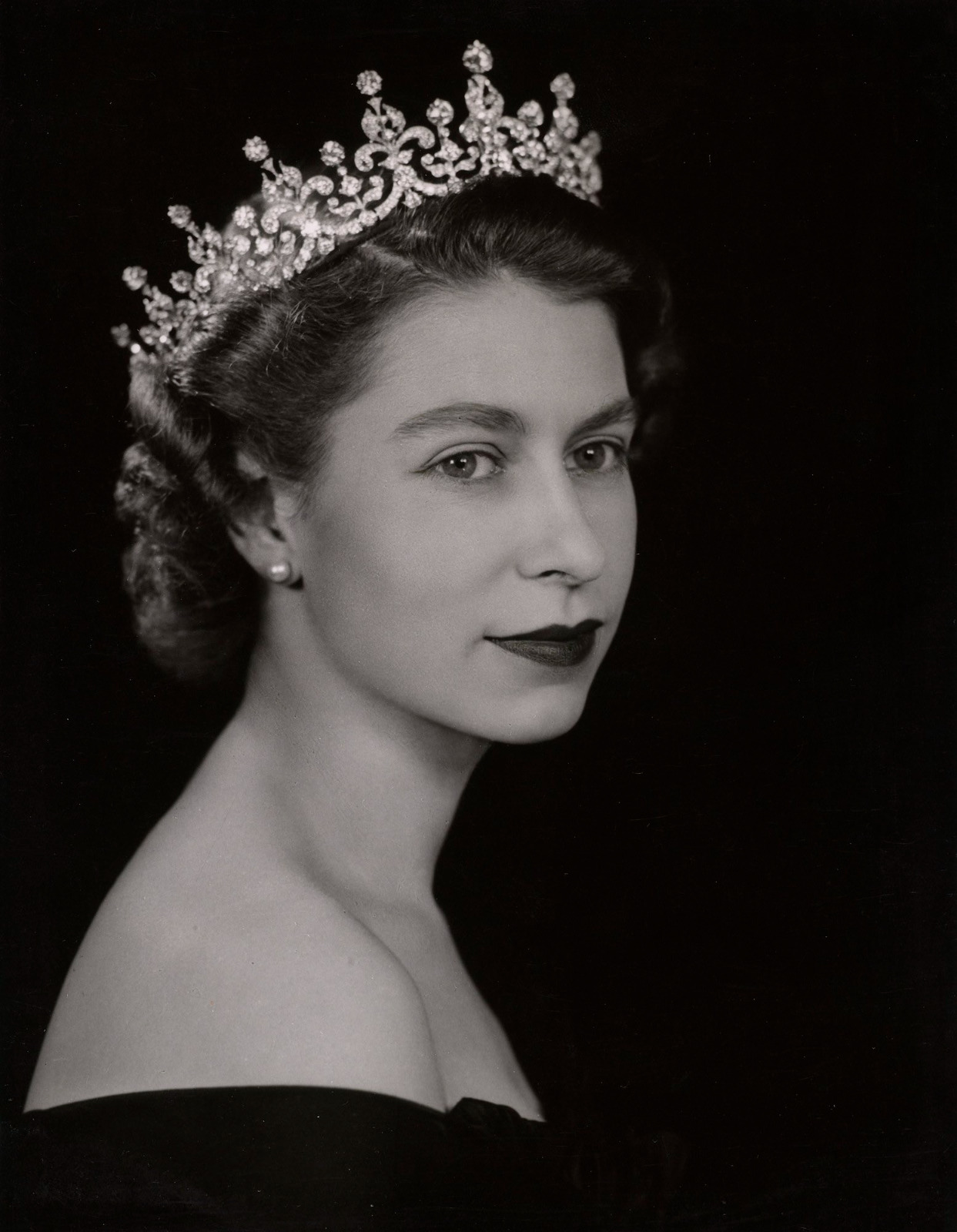 Her Royal Majesty Queen Elizabeth II Portrait Picture Photo Print 5\