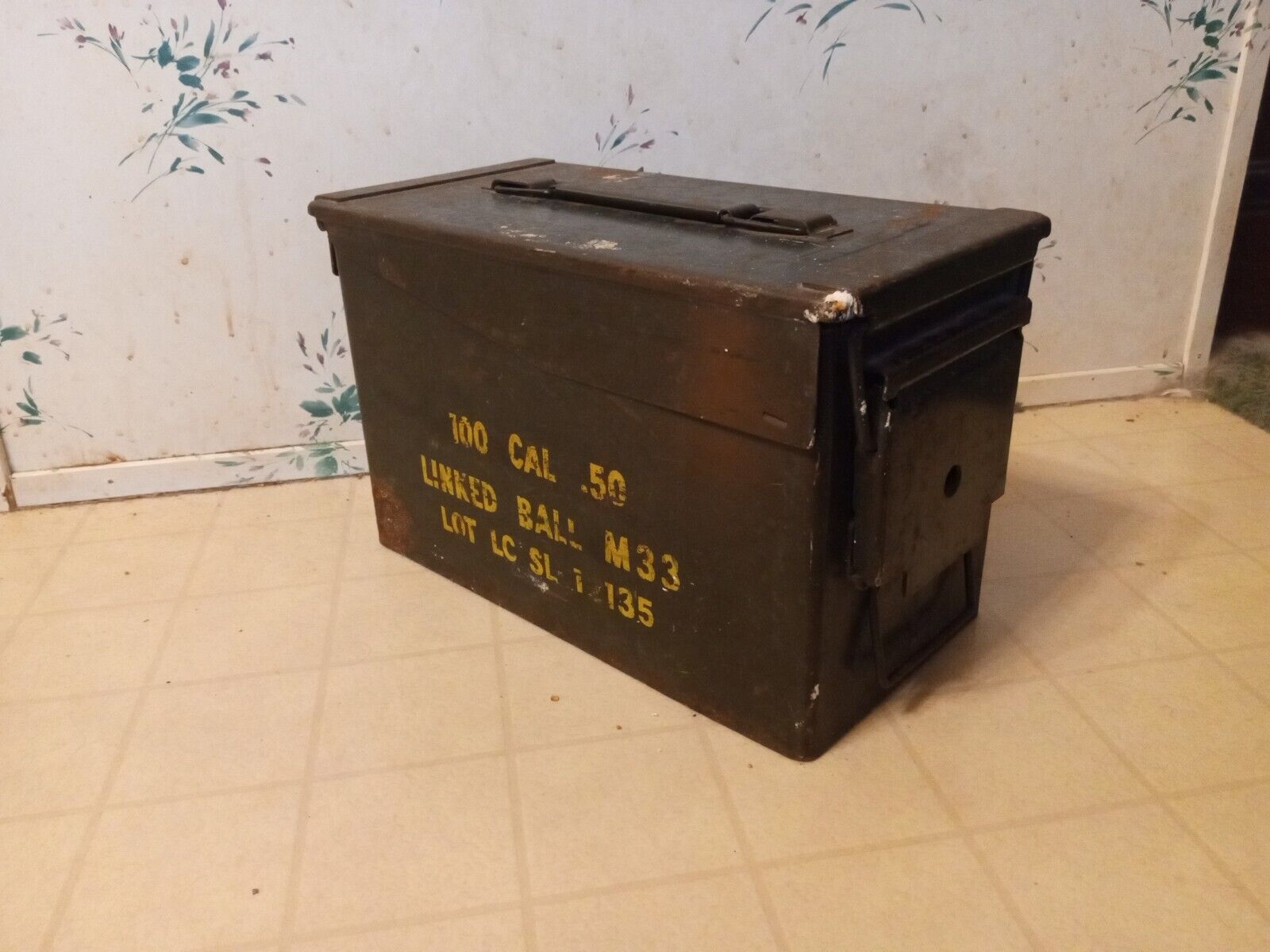 Vintage Military Ammo Box Metal 100 Cal .50 M33 OLD & VERY RARE WW2? Nice Shape