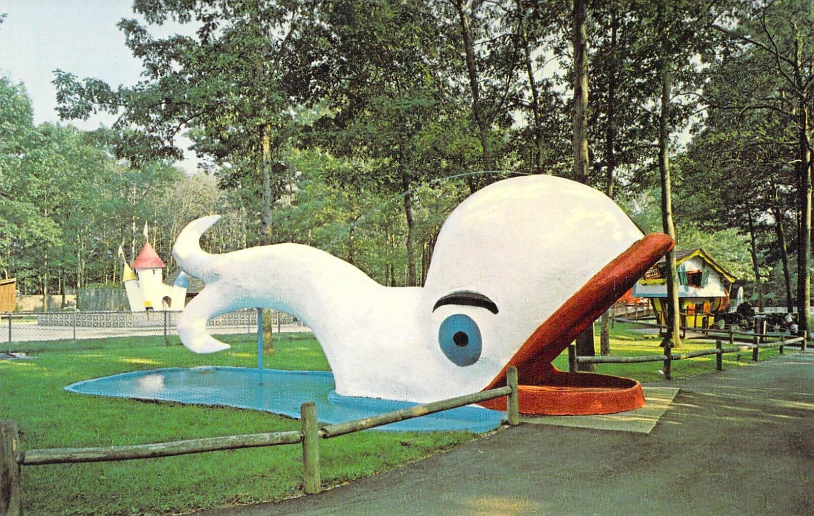 1978 NJ Storybook Land NJ Fairy Tale Park MOBY DICK Fountain postcard