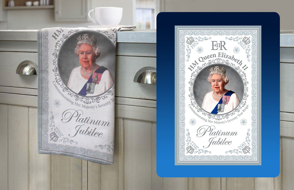 Queen Elizabeth 70th Platinum Jubilee Gift & Souvenir Mug Plate Bag Decorations 