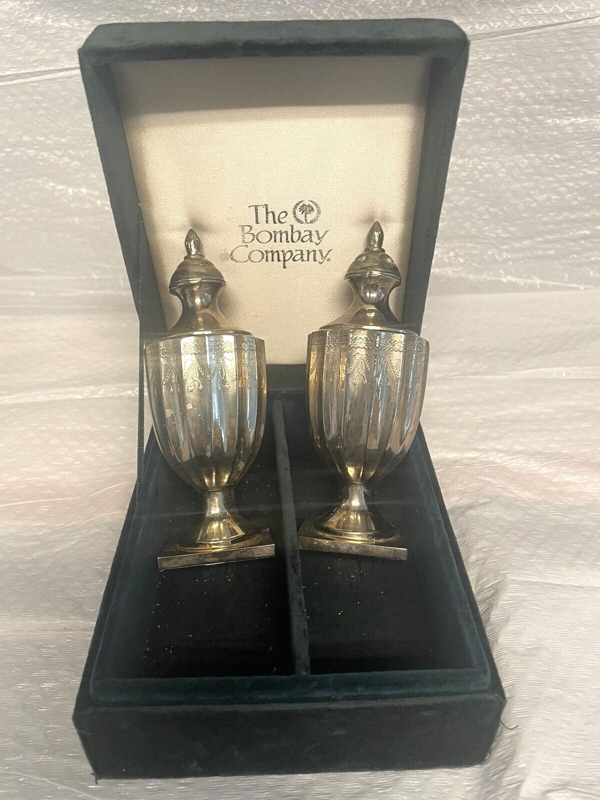 GODINGER'S SILVER TREASURES SALT AND PEPPER SHAKERS IN CASE/Bombay Co