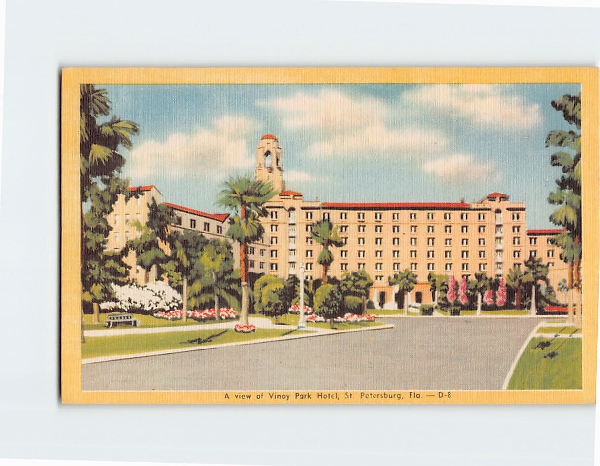 Postcard A view of Vinoy Park Hotel, St. Petersburg, Florida